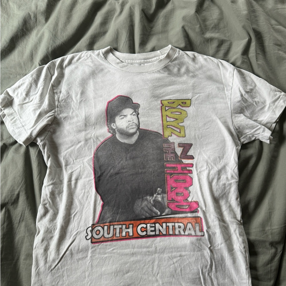 Boyz n the hood graphic tee ice cube size large Abercrombie